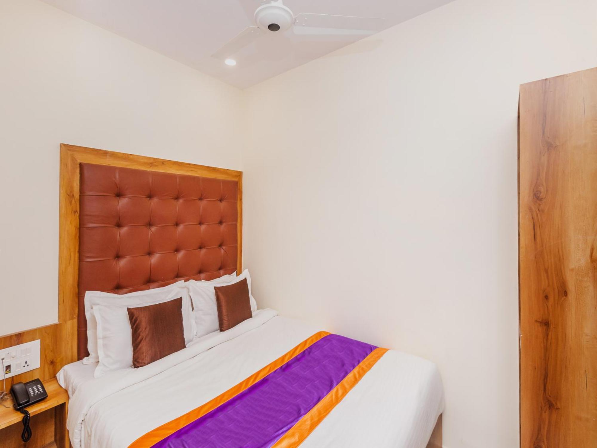 Hotel Era Bombaj Zewnętrze zdjęcie